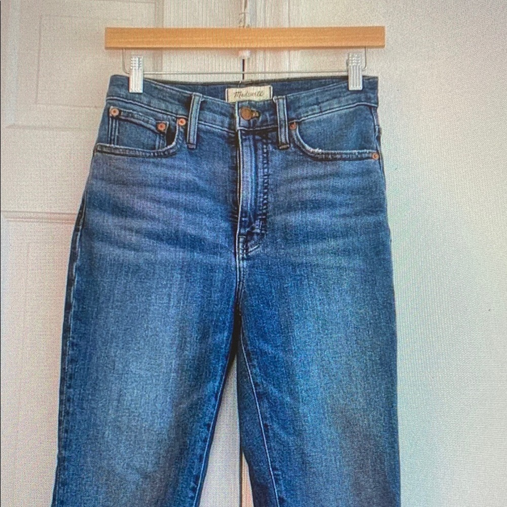 Madewell Blue High-Rise Cropped Straight Jeans